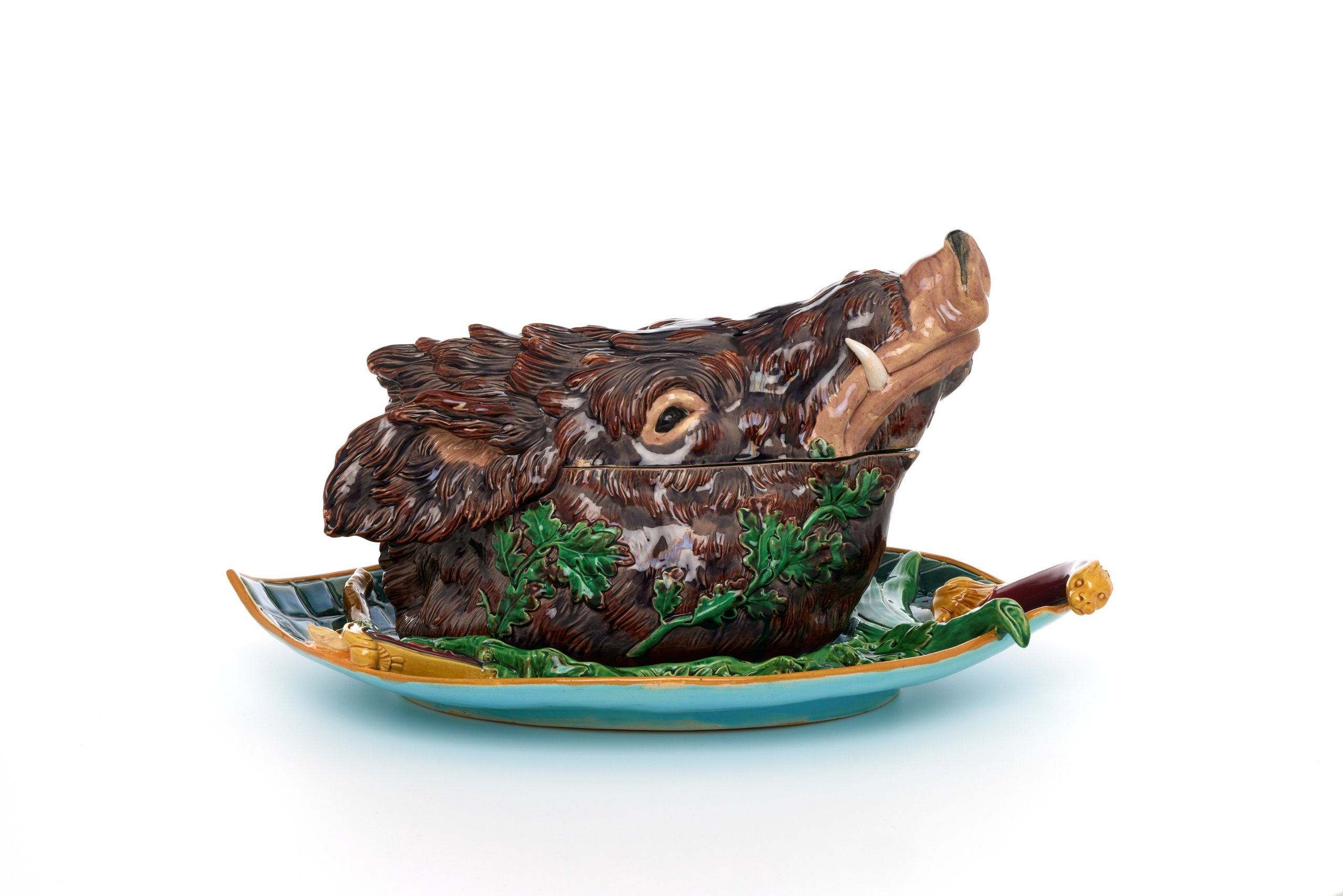 Boar's head covered tureen