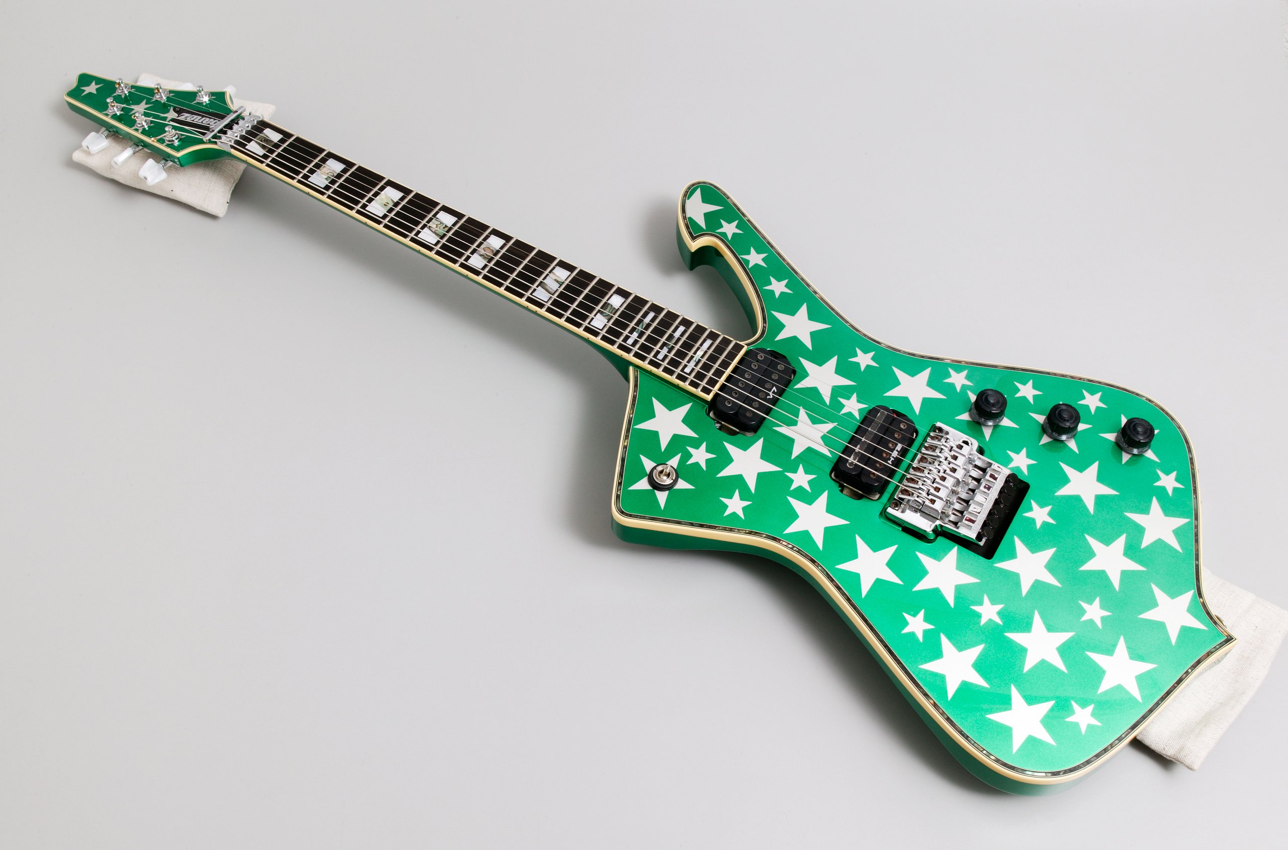 'Iceman' electric guitar used by NoKTuRNL