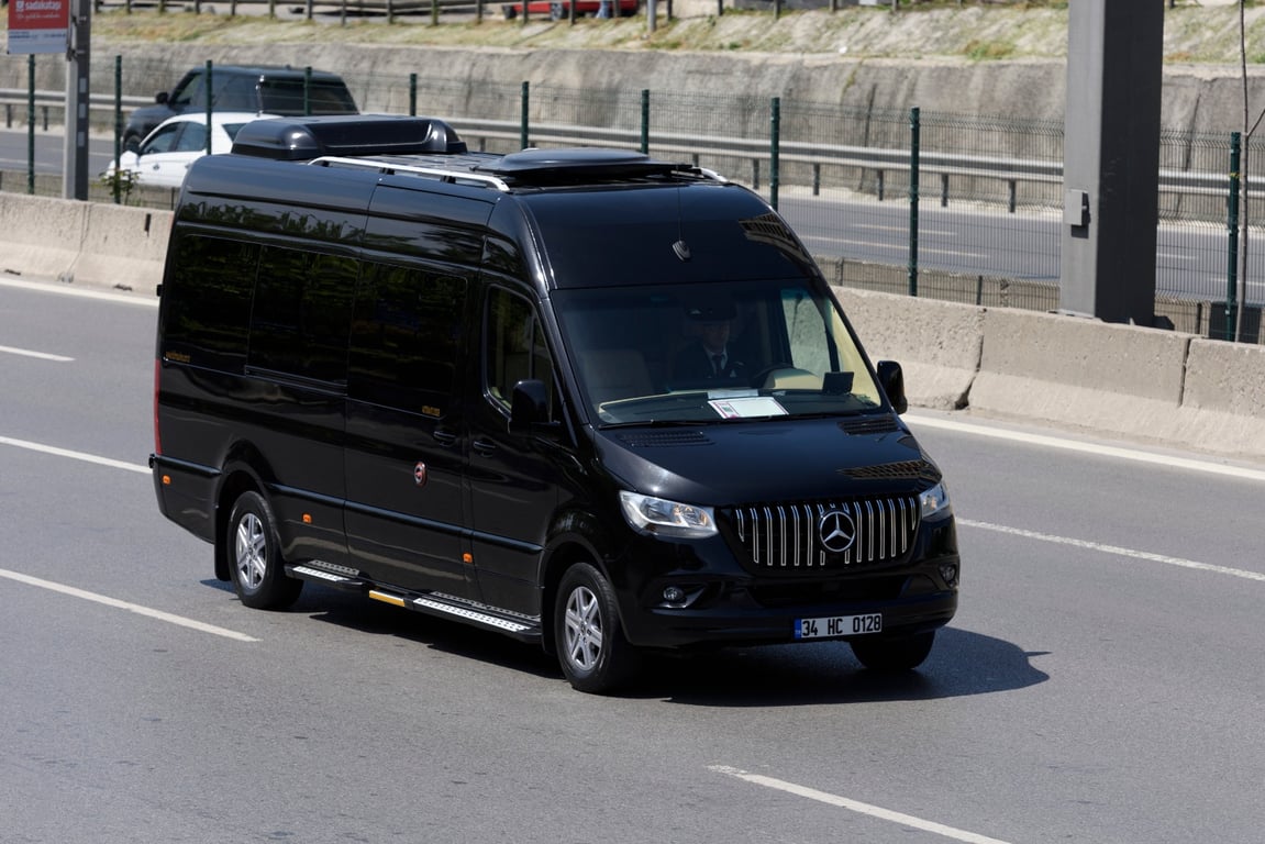 Rent Sprinter with Driver in Istanbul – 10-Hour Private Van | Citio