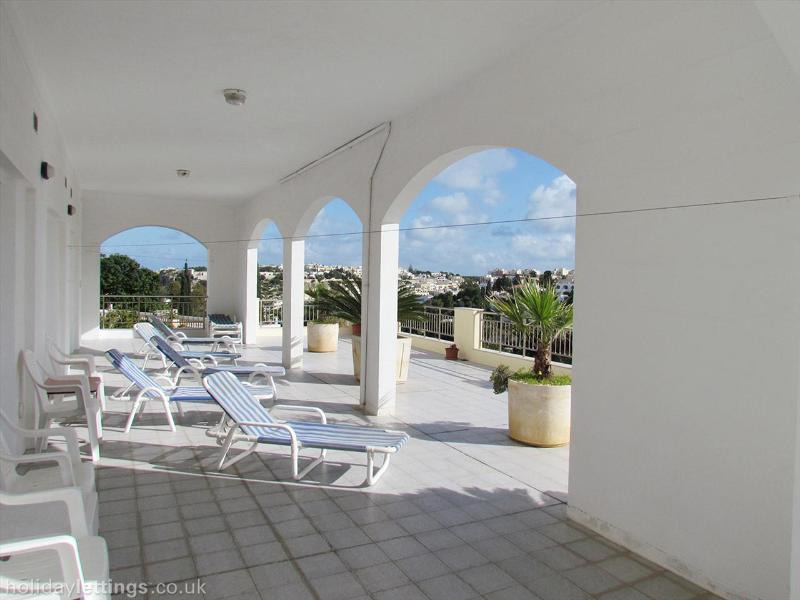 6 Bedroom Villa for Long Let in Mellieħa - €3,200/month photo 28