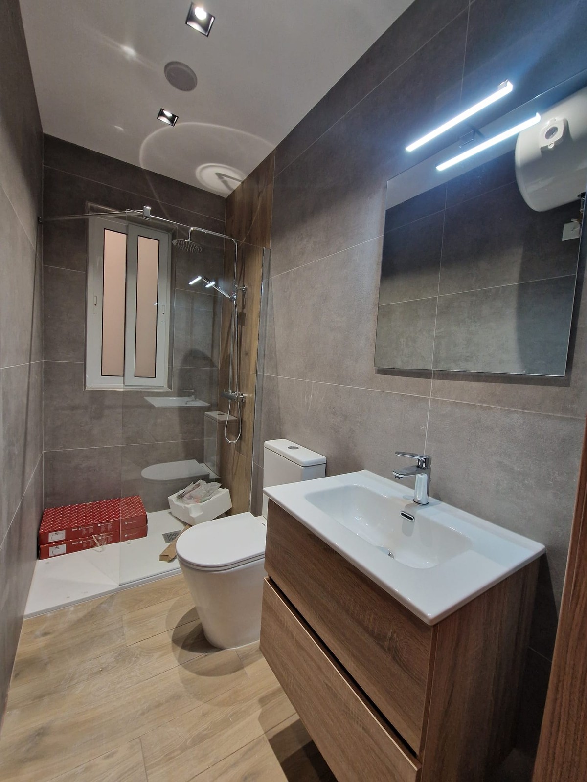 3 Bedroom Penthouse for Long Let in Qrendi - €1,800/month photo 8