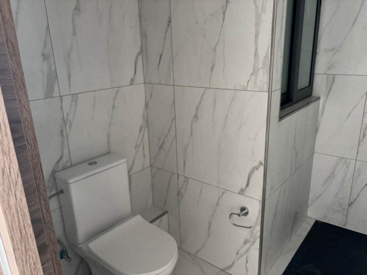 Modern 1-Bedroom Apartment in Gzira photo 5