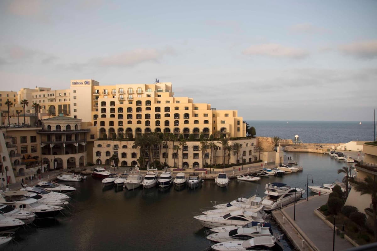 3 Bedroom Ensuite Apartment for Long Let in St. Julian's - €4,200/month