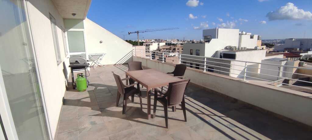 3 Bedroom Apartment for Long Let in Mosta - €1,600/month photo 6