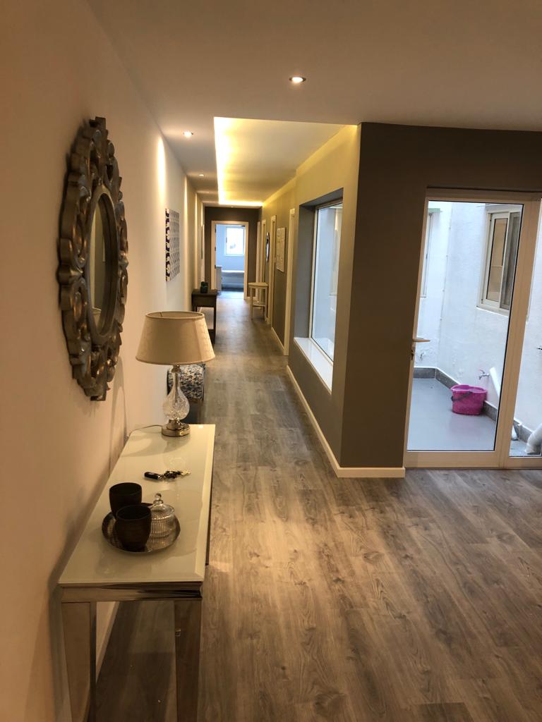 Spacious 3-Bedroom Maisonette with A Large Garage & Garden in Swieqi photo 7