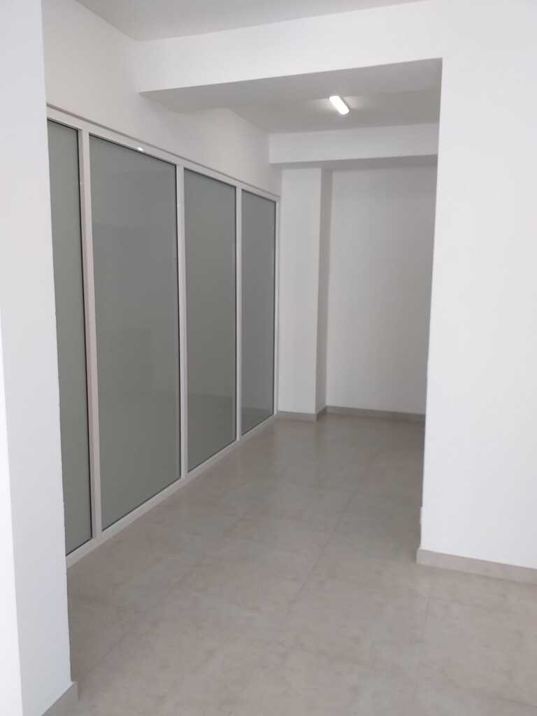 Office for Long Let in Msida - €650/month