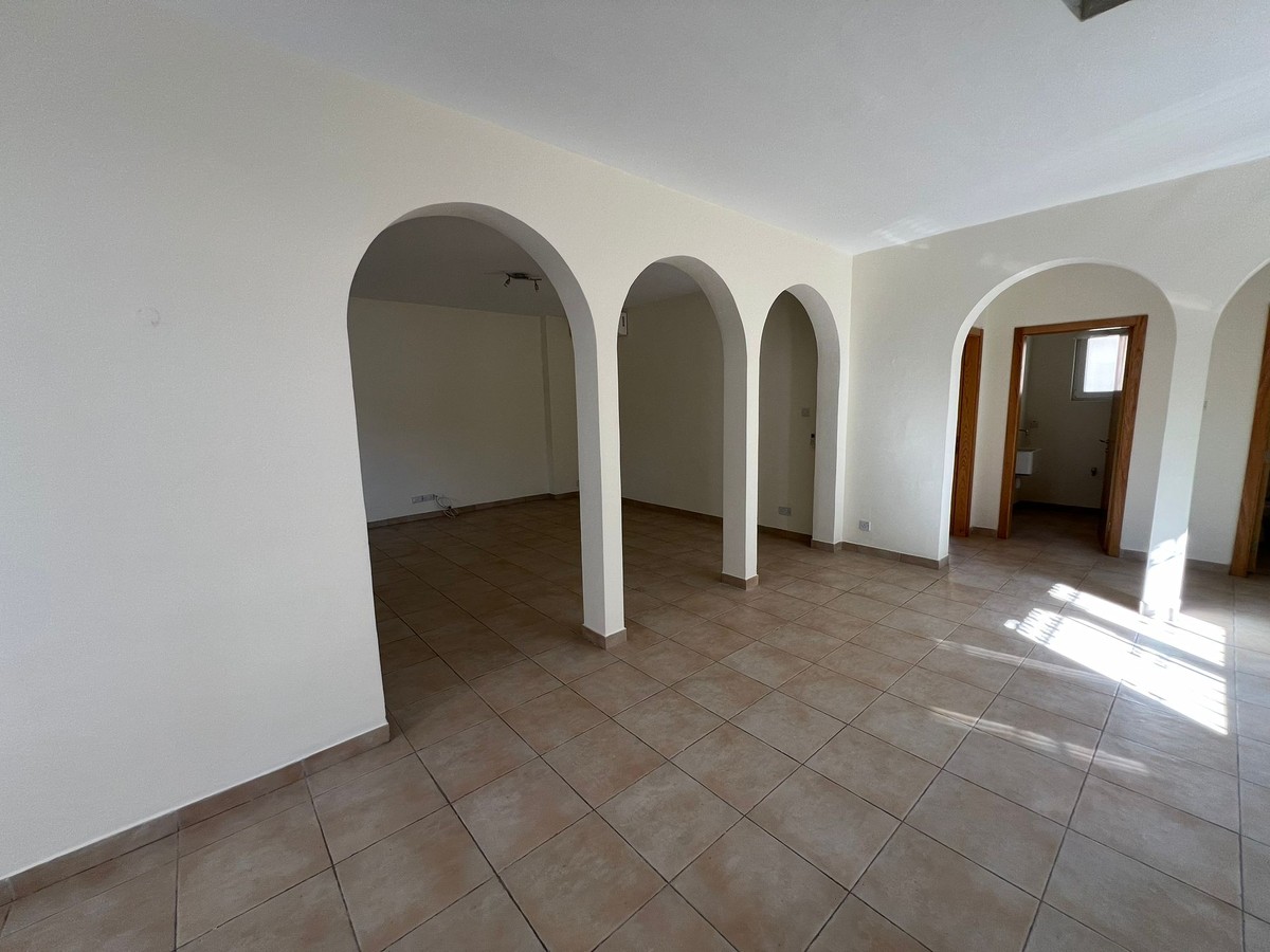Spacious Villa with Private Pool in Prestigious Misrah Kola, Attard photo 2