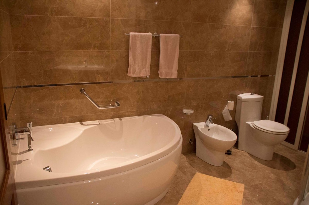3 Bedroom Ensuite Apartment for Long Let in St. Julian's - €4,200/month photo 9
