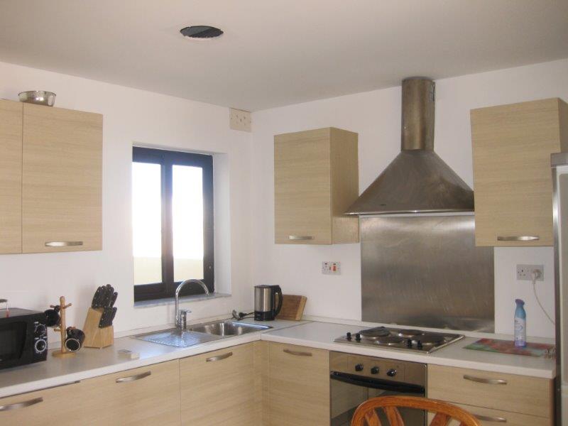 Stylish Highly Finished & Furnished Penthouse with A Large Entertaining Terrace in Swieqi photo 3
