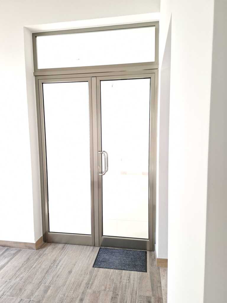Office for Long Let in Mrieħel - €2,000/month photo 11