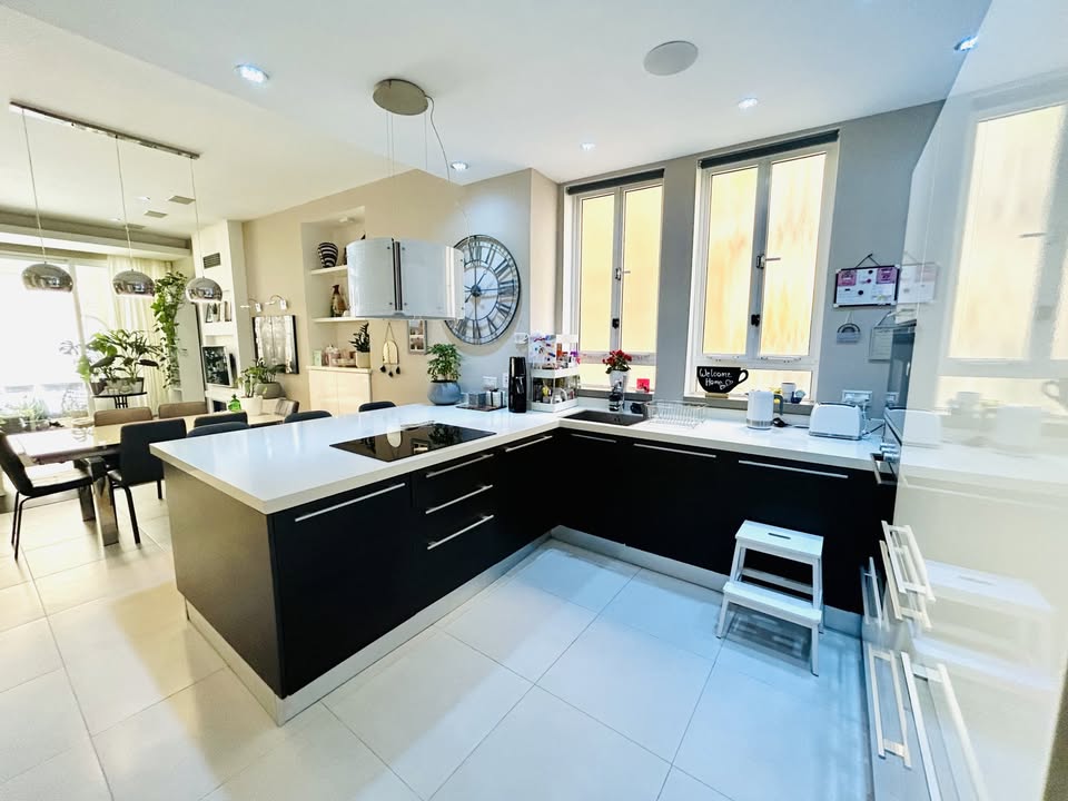 3 Bedroom Apartment for Long Let in Sliema - €2,700/month photo 6