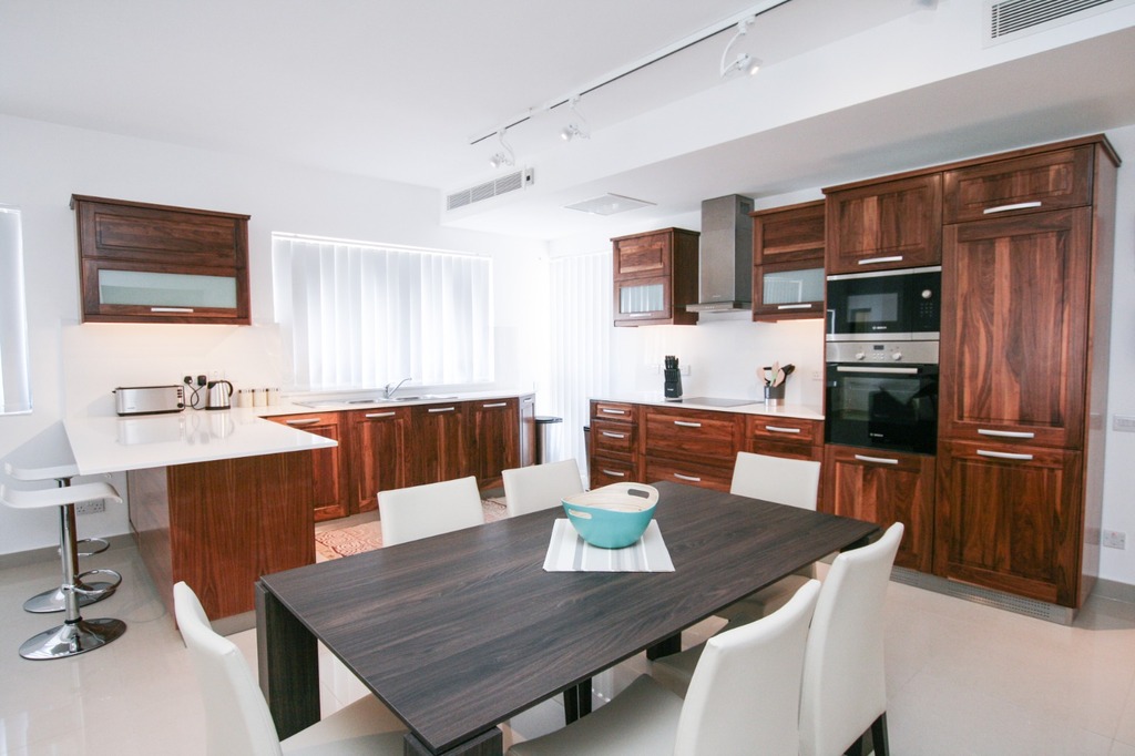3 Bedroom Maisonette for Long Let in Swieqi - €2,100/month photo 5