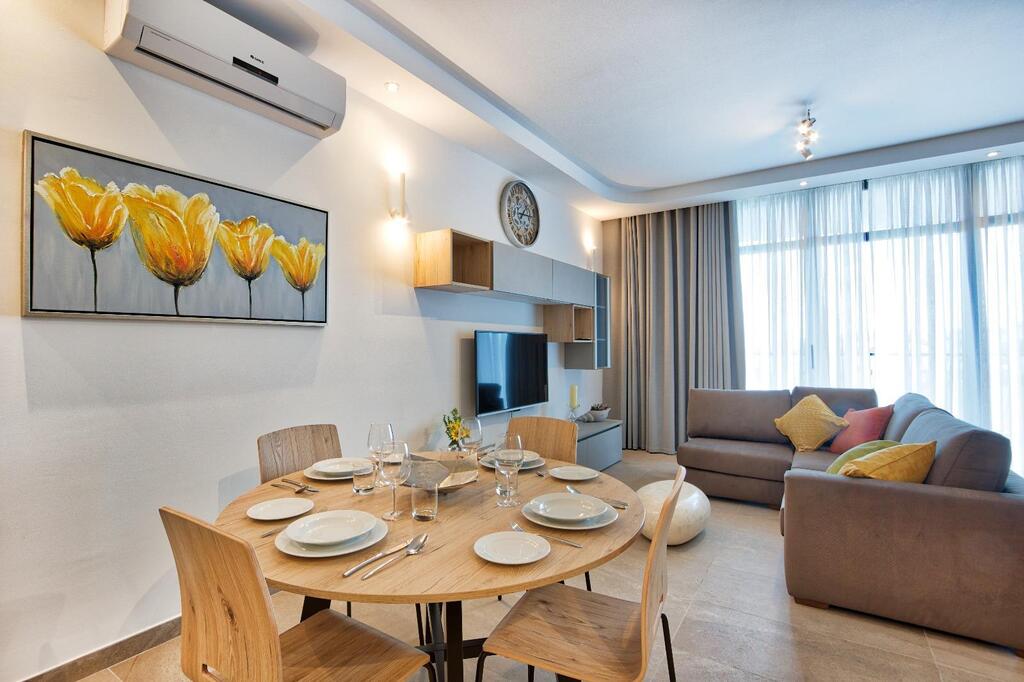 2 Bedroom Ensuite Apartment for Long Let in St. Julian's - €3,200/month photo 5