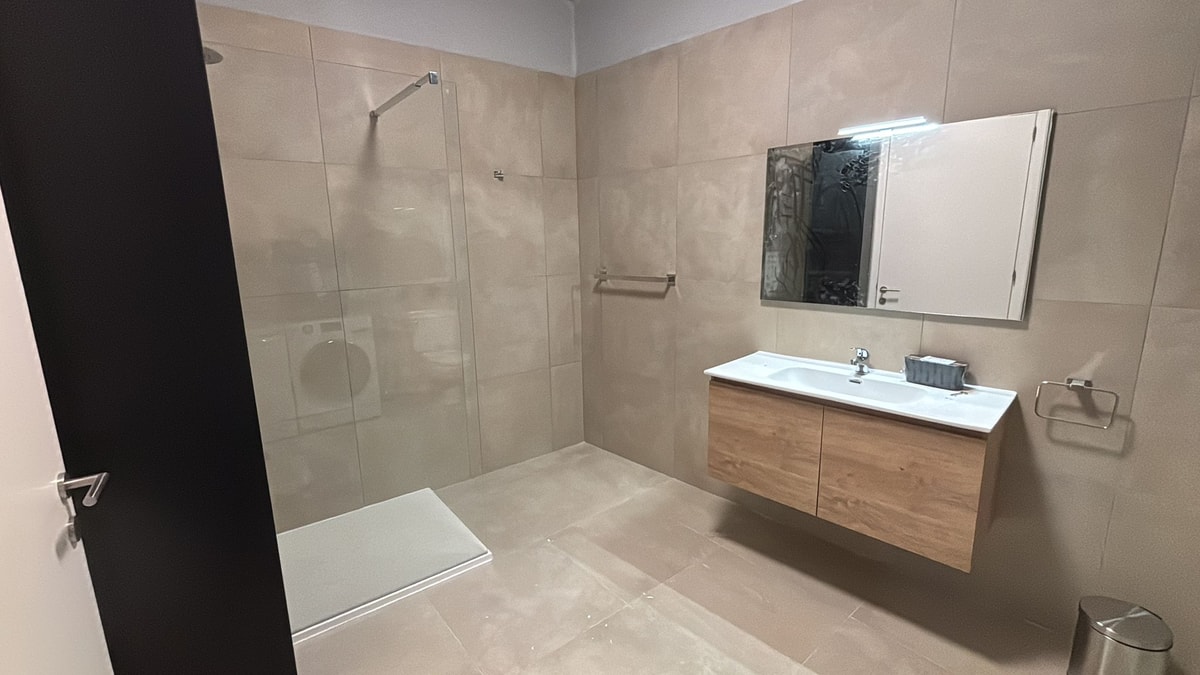 Spacious 3-Bedroom Apartment with Garage in St. Julians photo 7