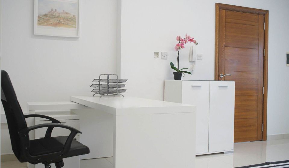 Office for Long Let in Mrieħel - €900/month photo 2