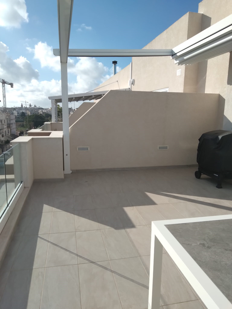2 Bedroom Penthouse for Long Let in Għargħur - €2,800/month photo 10