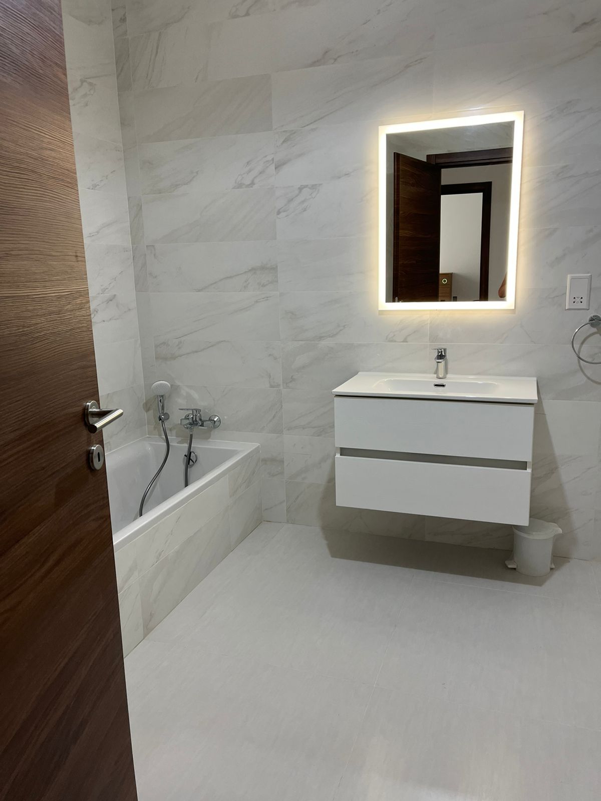 3 Bedroom Ensuite Maisonette for Long Let in Baħar iċ-Ċagħaq - €2,000/month photo 7