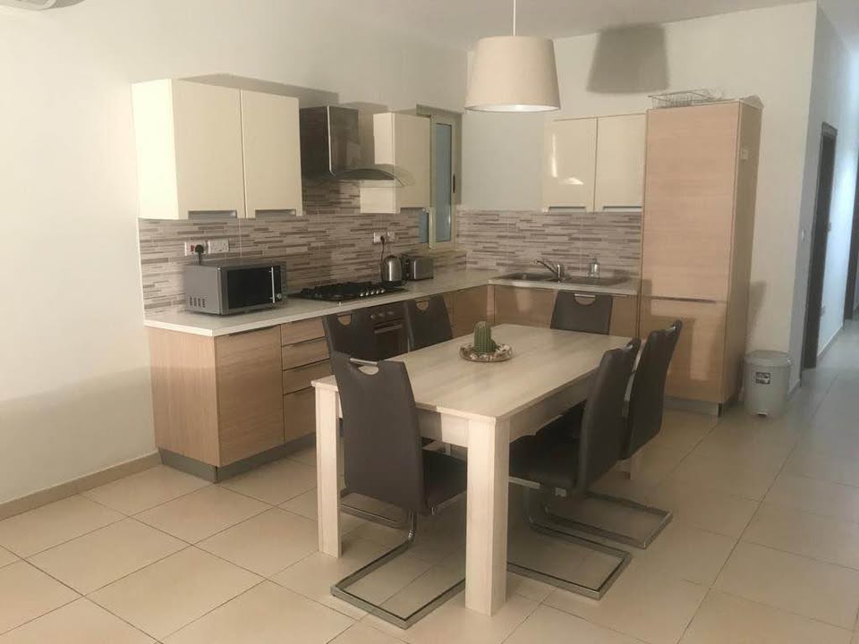 Beautiful Maisonette with A Spacious Entertainment Terrace in Ibragg photo 2