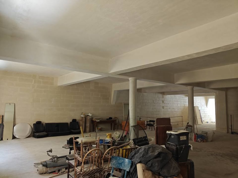 Massive Commercial Premises 463sqm Warehouse in Hamrun photo 7