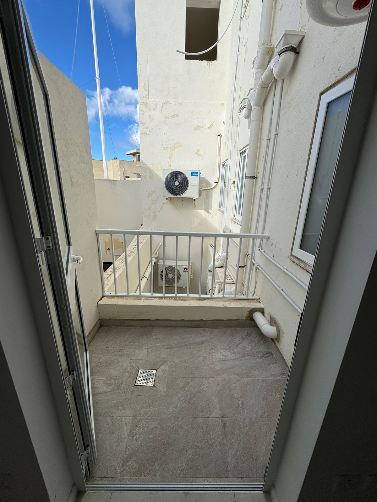3 Bedroom Ensuite Apartment for Long Let in Għargħur - €1,800/month photo 10