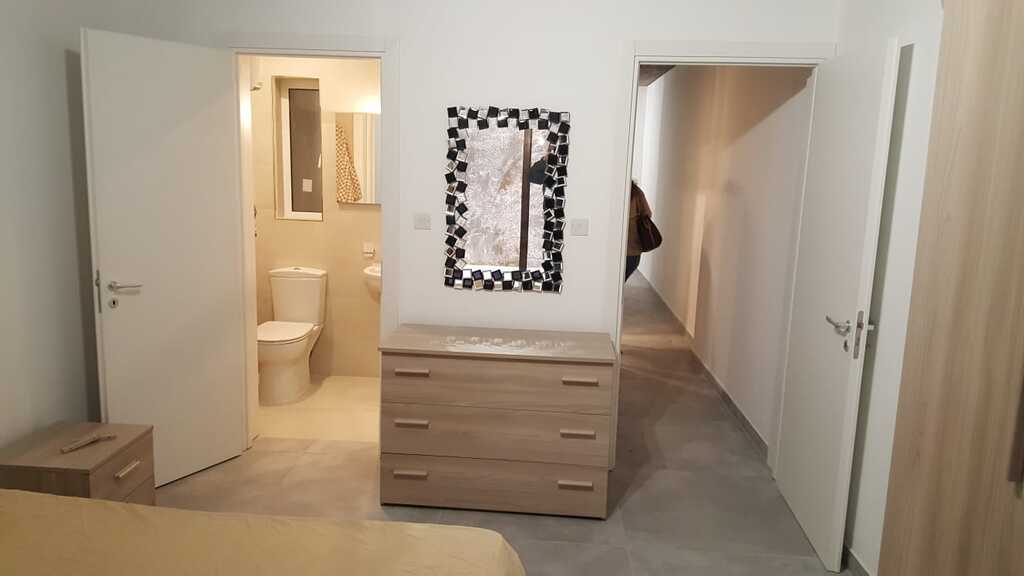 2 Bedroom Apartment for Long Let in St. Julian's - €2,000/month photo 7