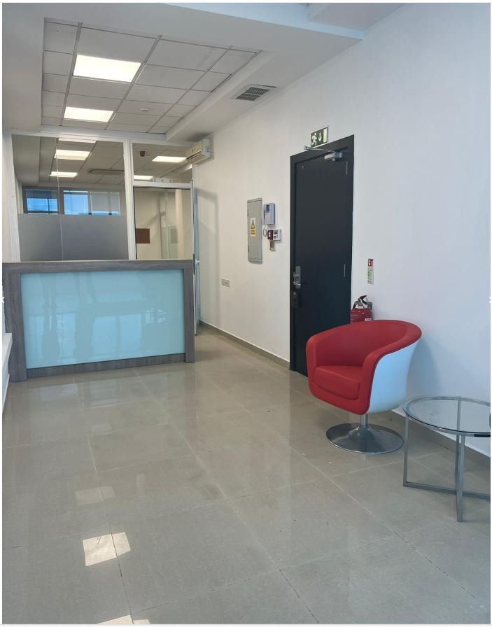 Office for Long Let in Gżira - €4,500/month photo 8