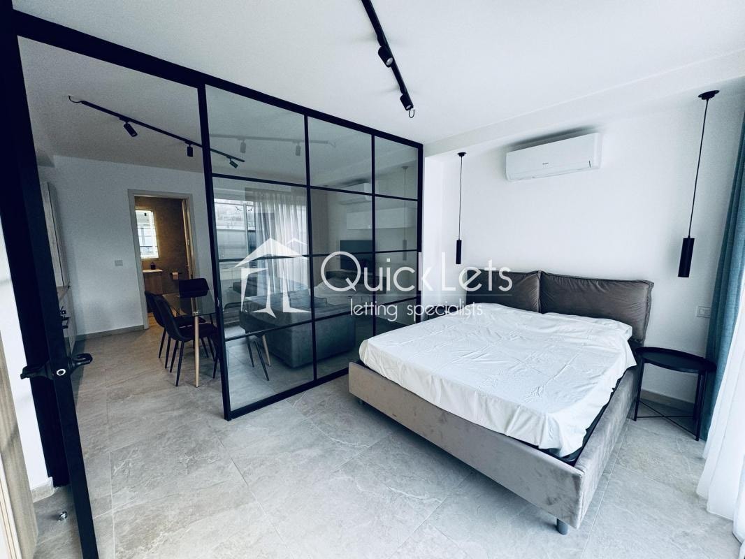 GZIRA | STUDIO APARTMENT | €1,300 /month photo 2