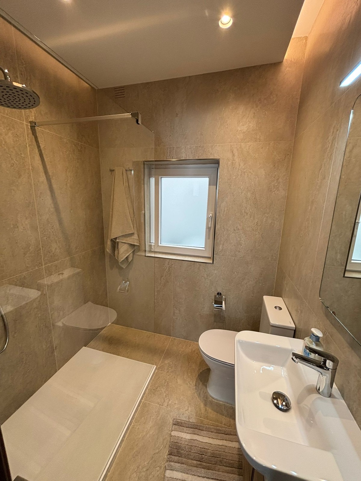 3 Bedroom Ensuite Apartment for Long Let in Sliema - €2,500/month photo 9
