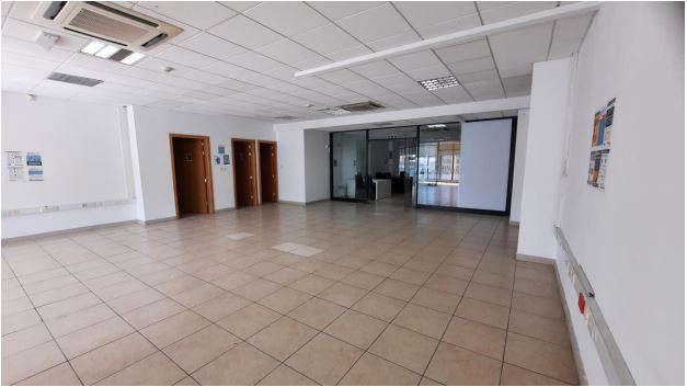 Office for Long Let in St. Julian's - €6,400/month photo 8