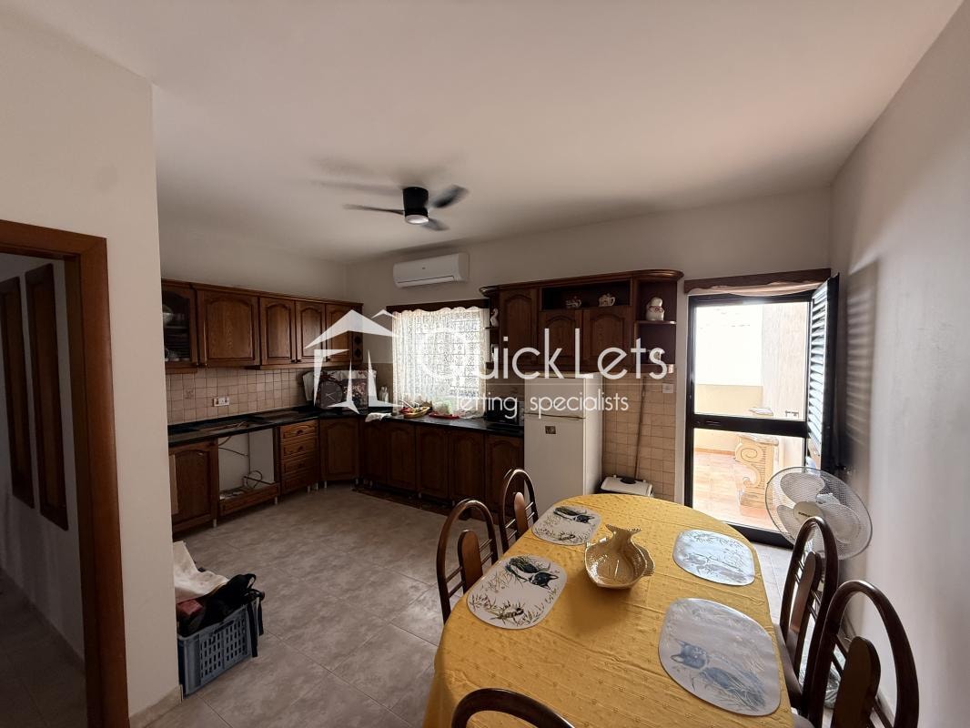GZIRA  | APARTMENT | €1,550 /month photo 3
