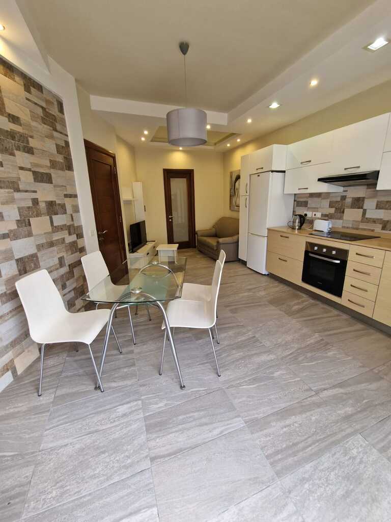 1 Bedroom Apartment for Long Let in Sliema - €1,250/month