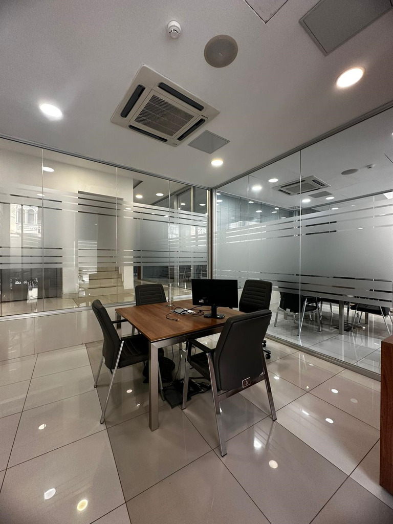 Office for Long Let in Ħamrun - €7,000/month photo 6