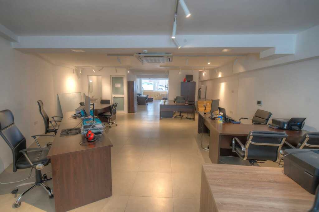 Office for Long Let in St. Julian's - €1,500/month photo 13