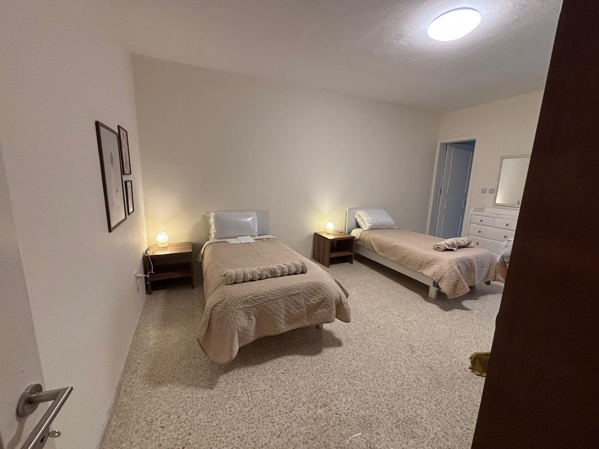 Spacious 3-Bedroom Apartment with Garage in St. Julians photo 6