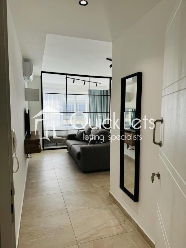 GZIRA | STUDIO APARTMENT | €1,300 /month photo 4