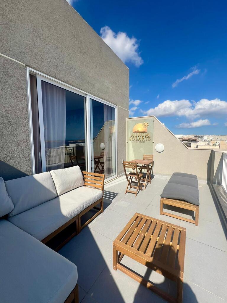 2 Bedroom Penthouse for Long Let in St. Paul's Bay - €1,600/month photo 4