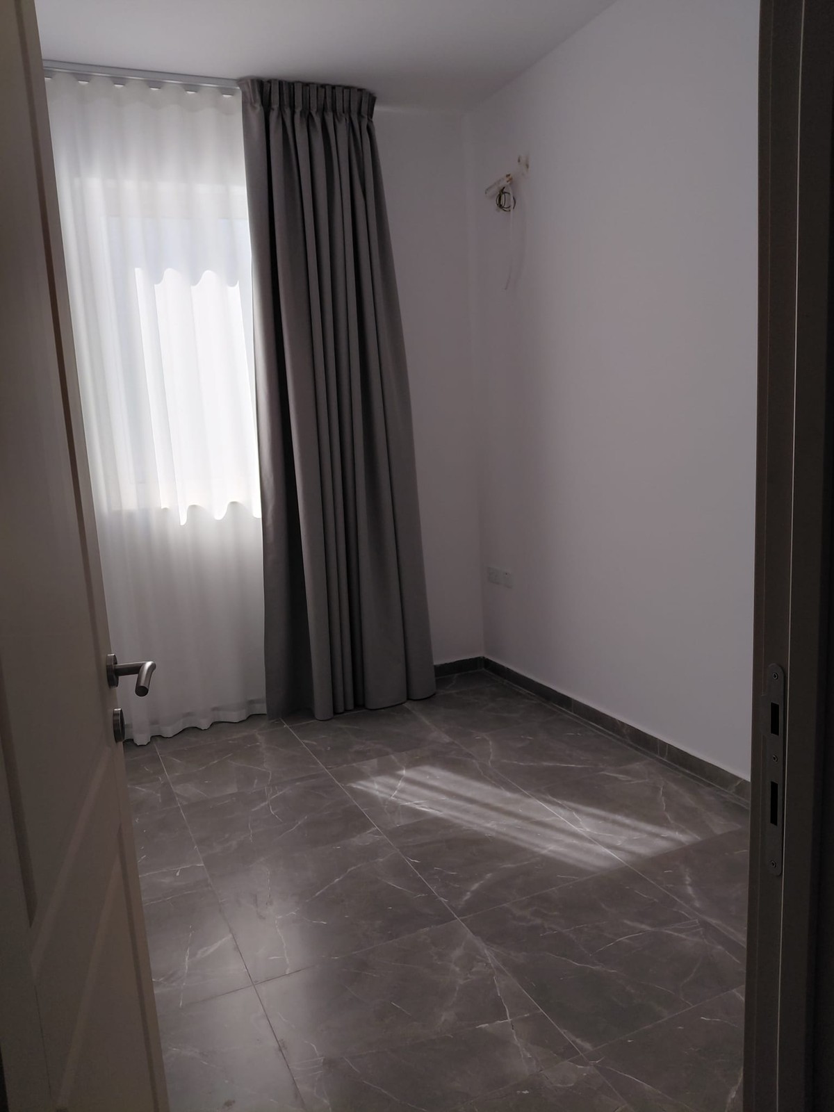 Designer-Finished 3-Bedroom Penthouse in Lija photo 8