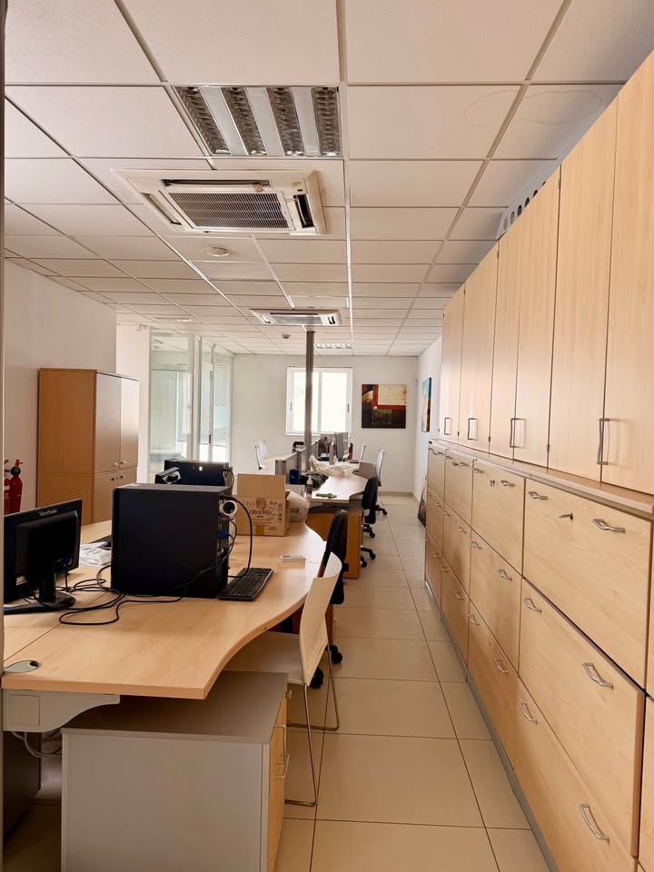 Bright & Modern 90 sqm Office in Birkirkara photo 3