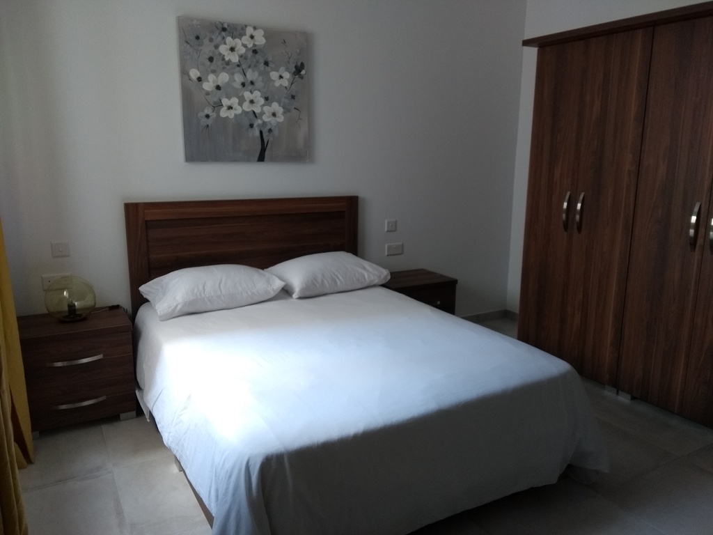 3 Bedroom Apartment for Long Let in St. Julian's - €1,600/month photo 6