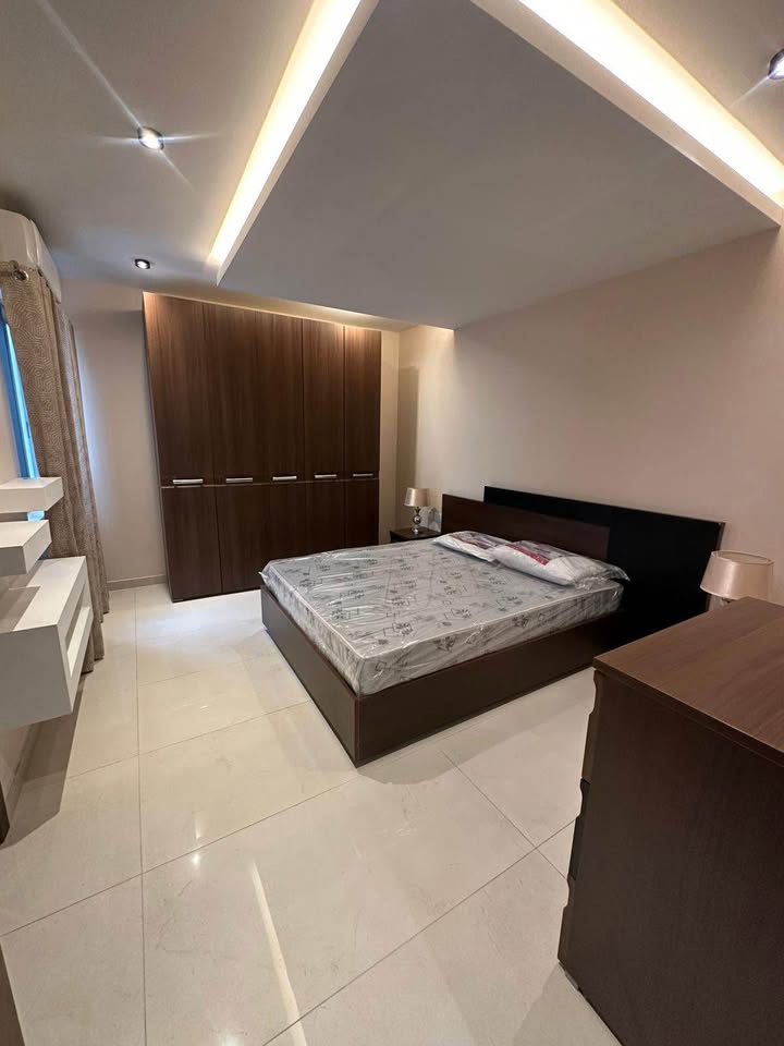 Elegant Luxury 3-Bedroom Apartment in Balzan photo 6