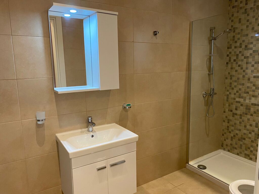3 Bedroom Maisonette for Long Let in Swieqi - €3,000/month photo 9