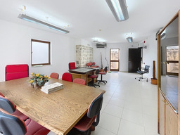 Office for Long Let in Naxxar - €4,500/month photo 6