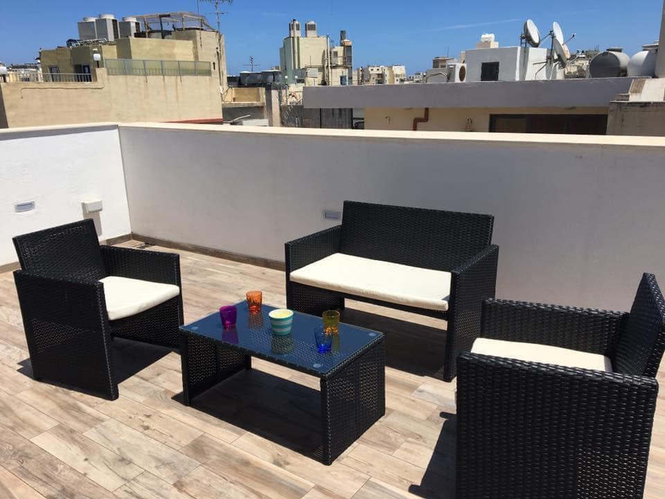 3 Bedroom Ensuite Penthouse for Long Let in Sliema - €2,500/month photo 9