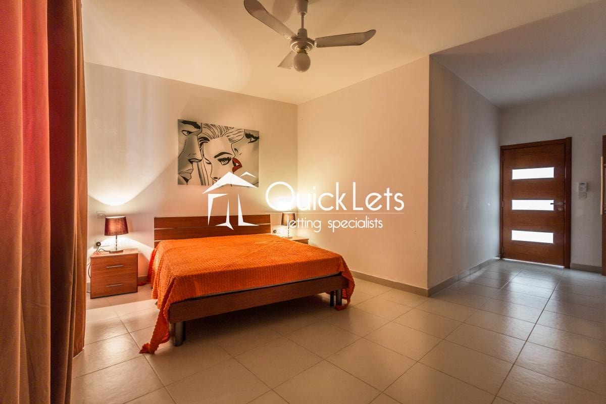 SANTA VENERA | PENTHOUSE | €1,100/month photo 3