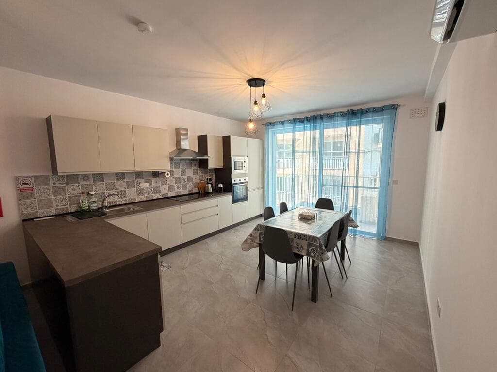 2 Bedroom Apartment for Long Let in St. Paul's Bay - €1,400/month