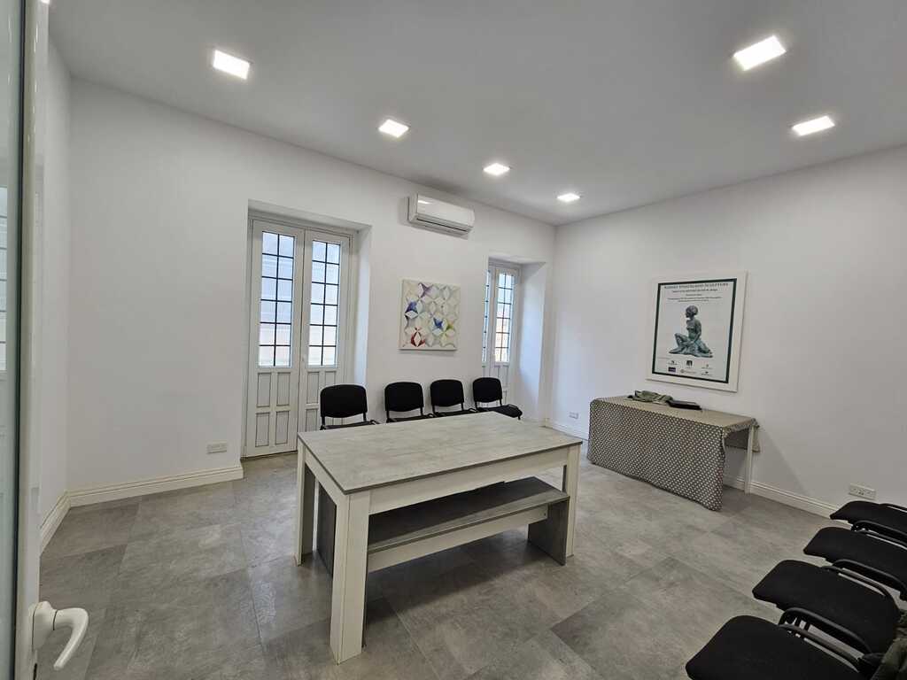 Office for Long Let in Valletta - €3,500/month photo 20