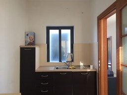 Office for Long Let in San Ġwann - €1,200/month photo 5