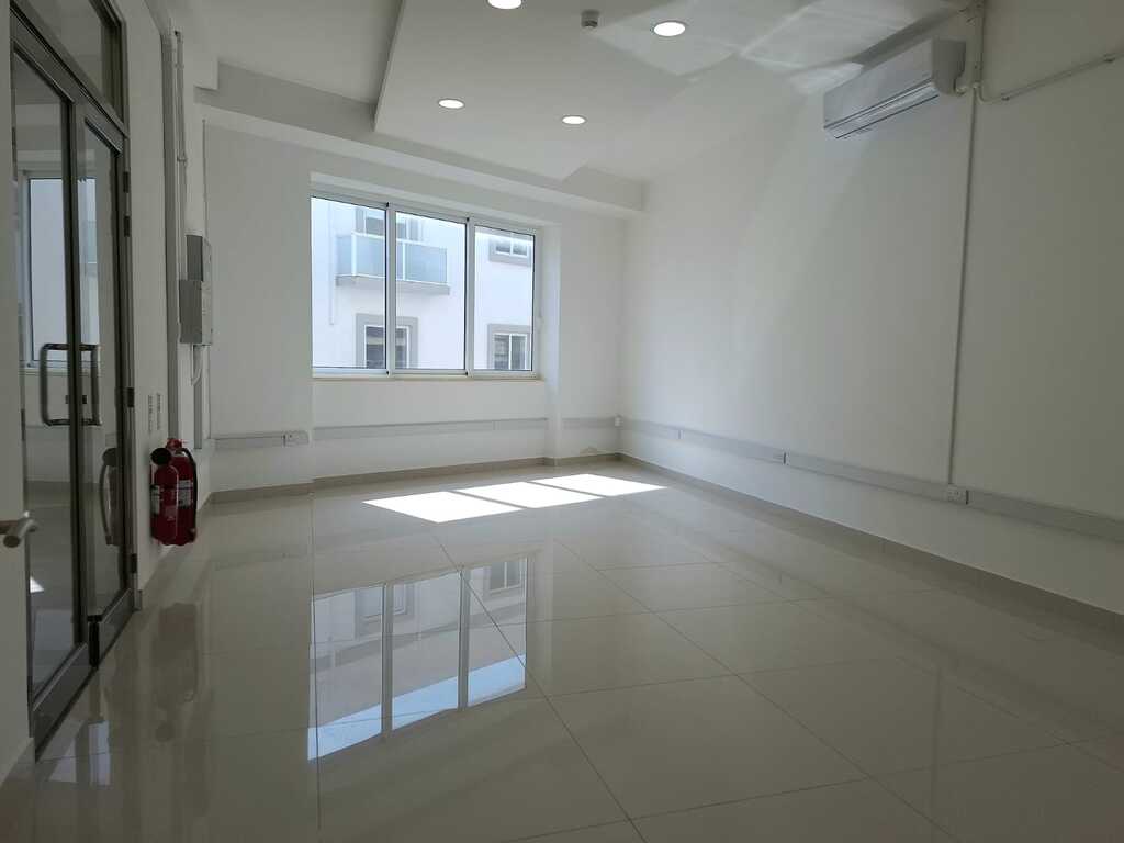 Office for Long Let in Mrieħel - €2,000/month