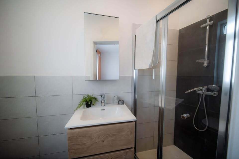 2 Bedroom Apartment for Long Let in Kalkara - €1,300/month photo 6