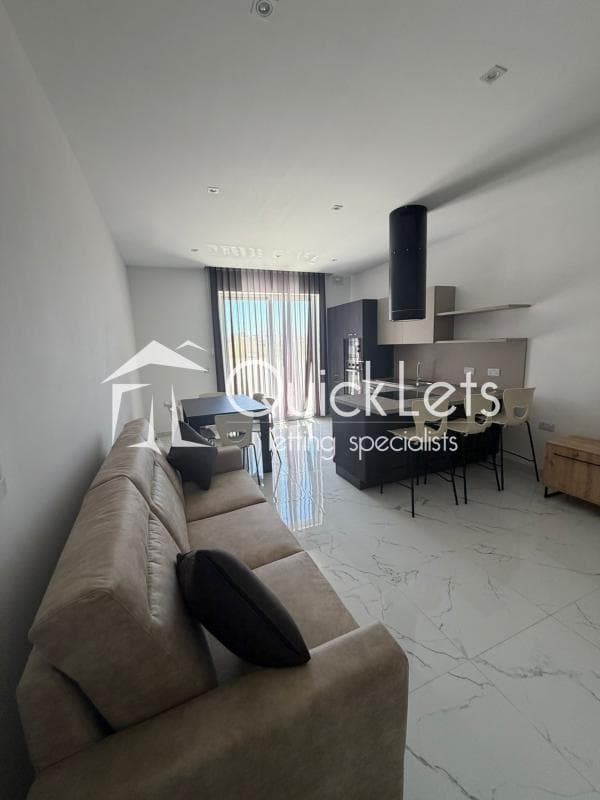 2 Bedroom Ensuite Penthouse for Long Let in Żurrieq - €1,500/month